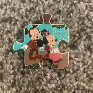 Disney “Mickey’s Christmas Carol” LE 500 pin